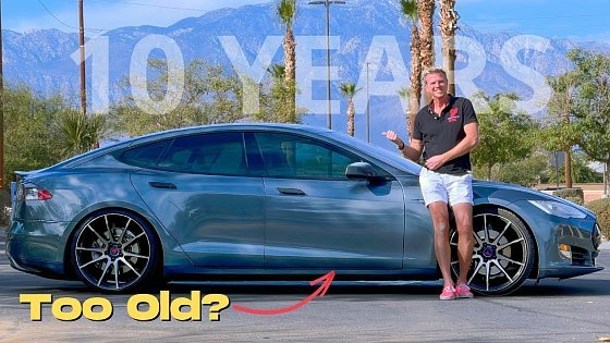 Video: Is an OLD Tesla Model S Worth It?