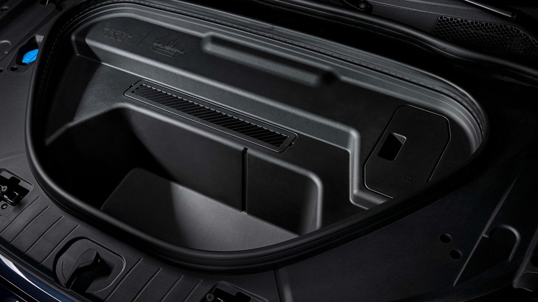 Audi Q6 e-tron Performance (2024-…) передний багажник (frunk), под капотом, место для хранения, груз, вместимость, дополнительное пространство