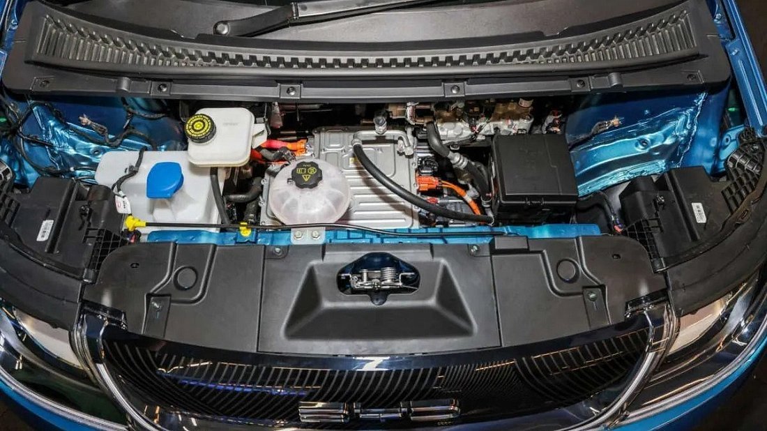 BYD Dolphin Comfort/Design (2023-…) передний багажник (frunk), под капотом, место для хранения, груз, вместимость, дополнительное пространство