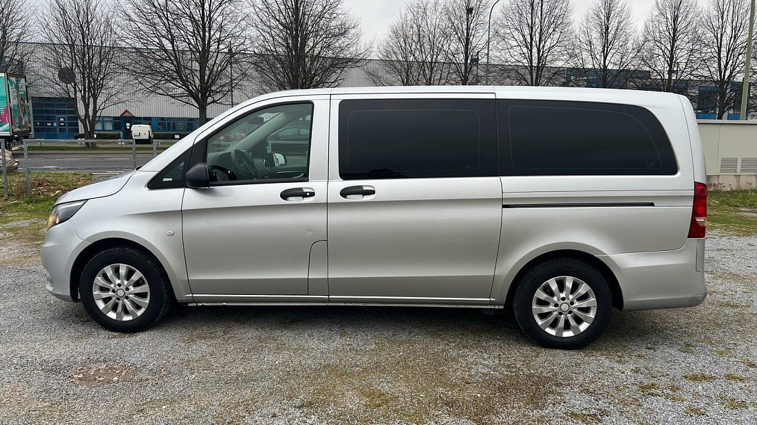 Mercedes eVito Tourer Long 90 kWh (2020-2023) вид сбоку, силуэт, двери, колеса, экстерьер