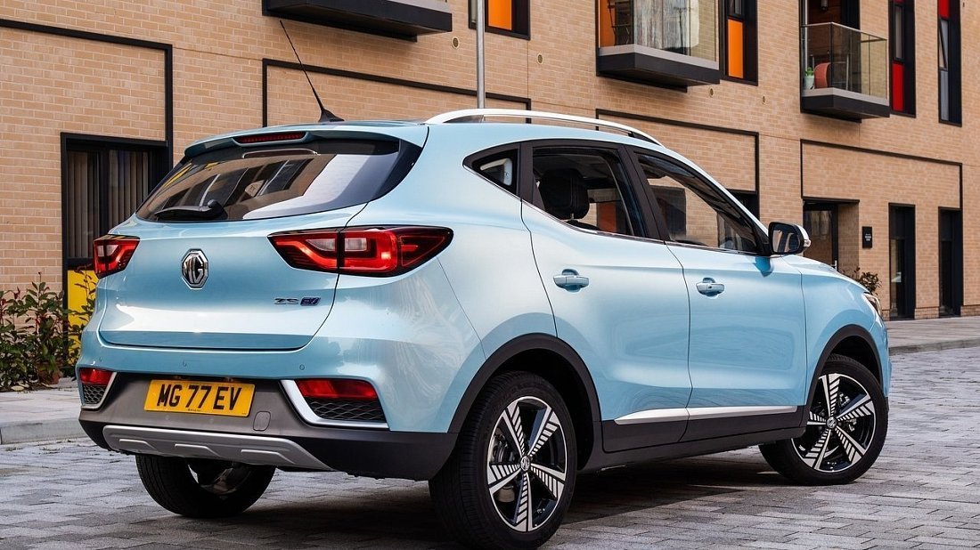 Фото MG ZS EV Gen 1 (2019-2021) задняя часть под углом