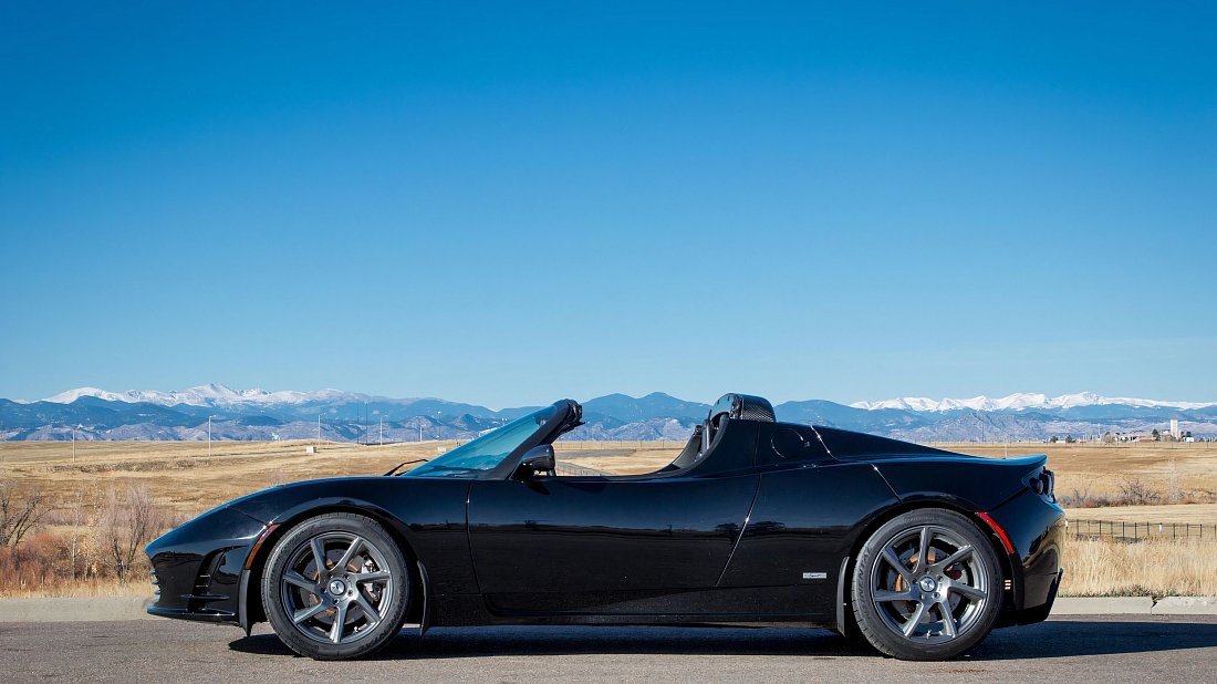 Tesla Roadster 2.0 (2009-2010) вид сбоку, силуэт, двери, колеса, экстерьер