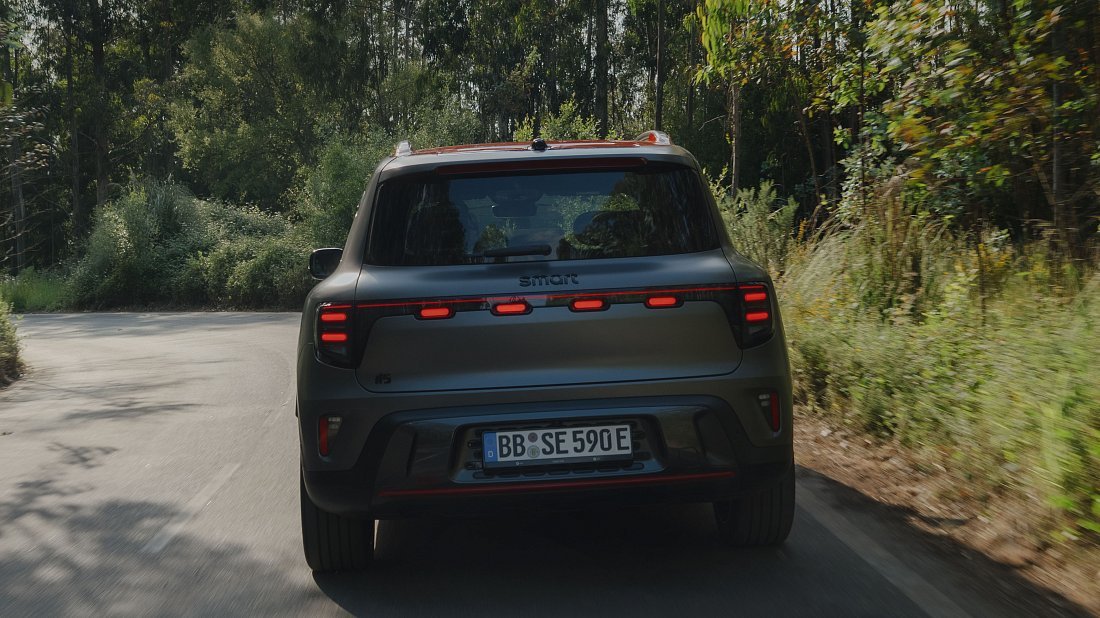 Фото Smart #5 Brabus (2025-…) вид сзади, задние фонари