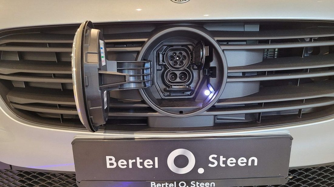 Mercedes EQT 200 Standard (2023-…) порт для зарядки (Европа), зарядка, разъем, штекер, коннектор