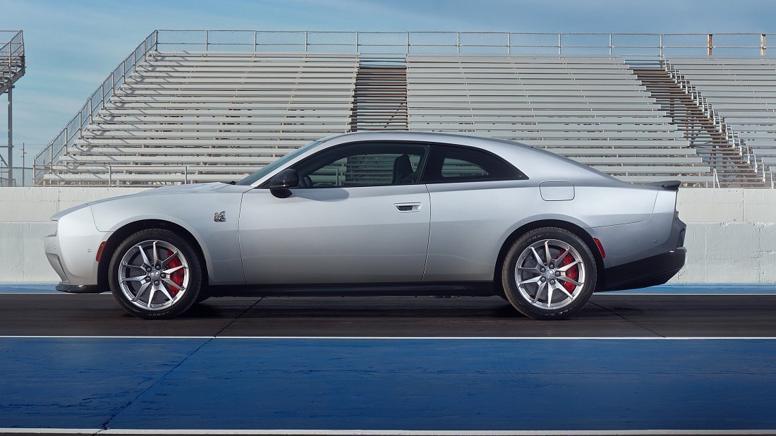 Dodge Charger Daytona 2DR R/T (2024-...) вид сбоку, силуэт, двери, колеса, экстерьер