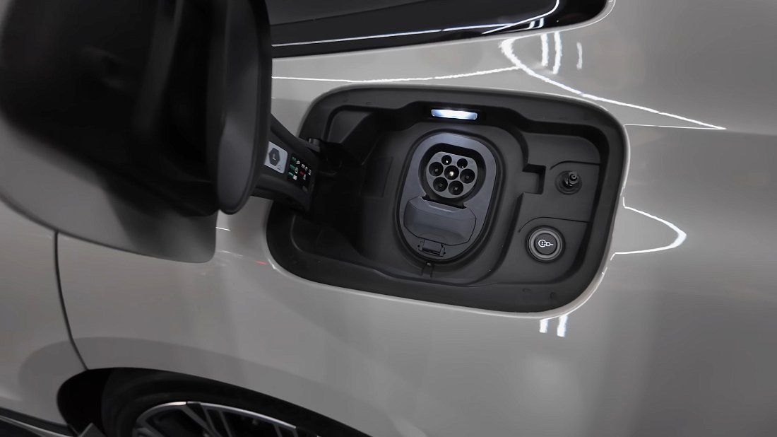 Audi A6 Sportback e-tron quattro (2024-…) порт для зарядки (Европа), зарядка, разъем, штекер, коннектор