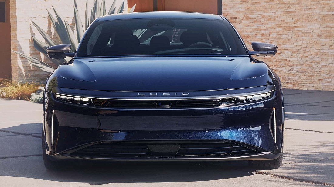 Lucid Air Sapphire (2023-…) передняя часть, решетка радиатора, фары, бампер, экстерьер