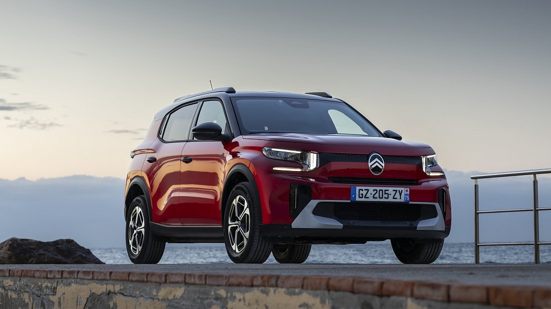 Фото Citroën e-C3 Aircross Comfort Range (2024-…) вид спереди, экстерьер