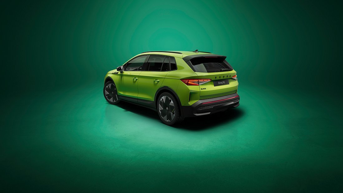 Škoda Elroq RS (2025-...) задняя часть в три четверти, вид в три четверти, диагональ, экстерьер