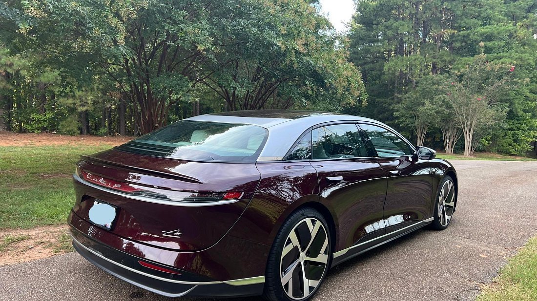 Lucid Air Dream Edition Range (2021-2022) задняя часть в три четверти, вид в три четверти, диагональ, экстерьер
