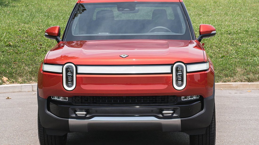 Rivian R1T Quad-Motor AWD Large (2022-…) передняя часть, решетка радиатора, фары, бампер, экстерьер