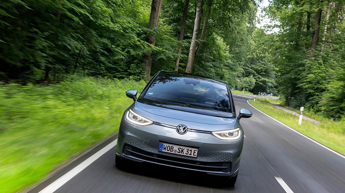Volkswagen ID.3 Pro Performance (2020-2023) передняя часть, решетка радиатора, фары, бампер, экстерьер