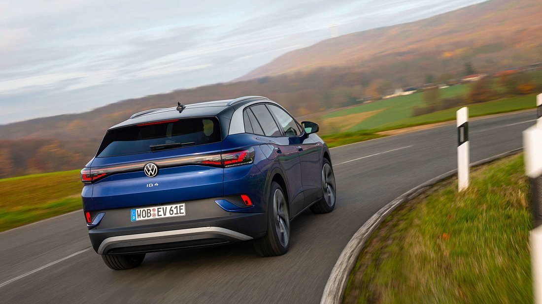 Volkswagen ID.4 1st Edition (2020-2021) задняя часть в три четверти, вид в три четверти, диагональ, экстерьер