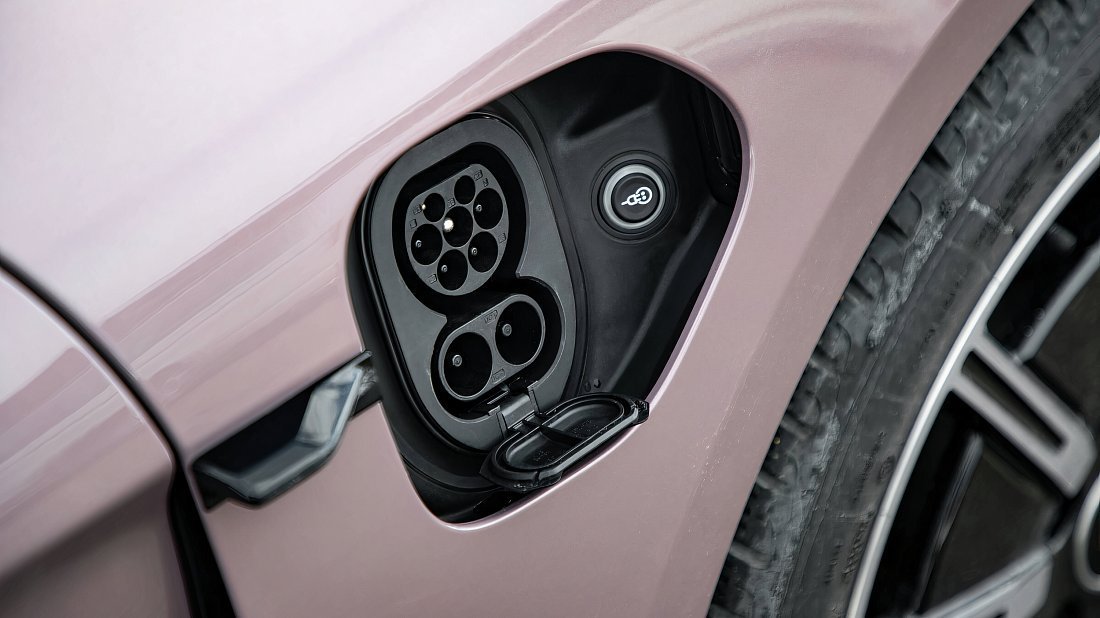 Porsche Taycan 4S (2020-2024) порт для зарядки (Европа), зарядка, разъем, штекер, коннектор