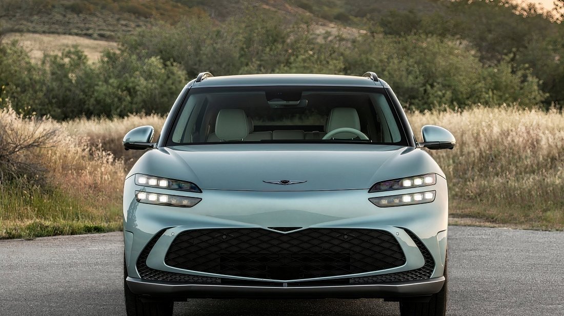 Genesis GV60 Standard AWD (2024-…) передняя часть, решетка радиатора, фары, бампер, экстерьер