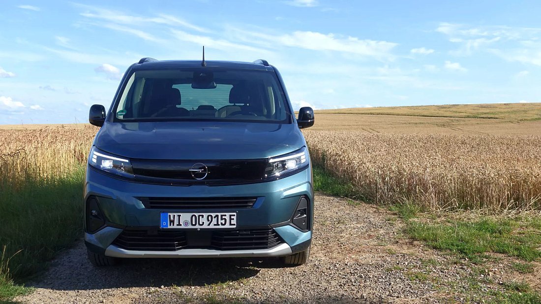 Фото Opel Combo Electric Life 52 kWh (2024-...) вид спереди