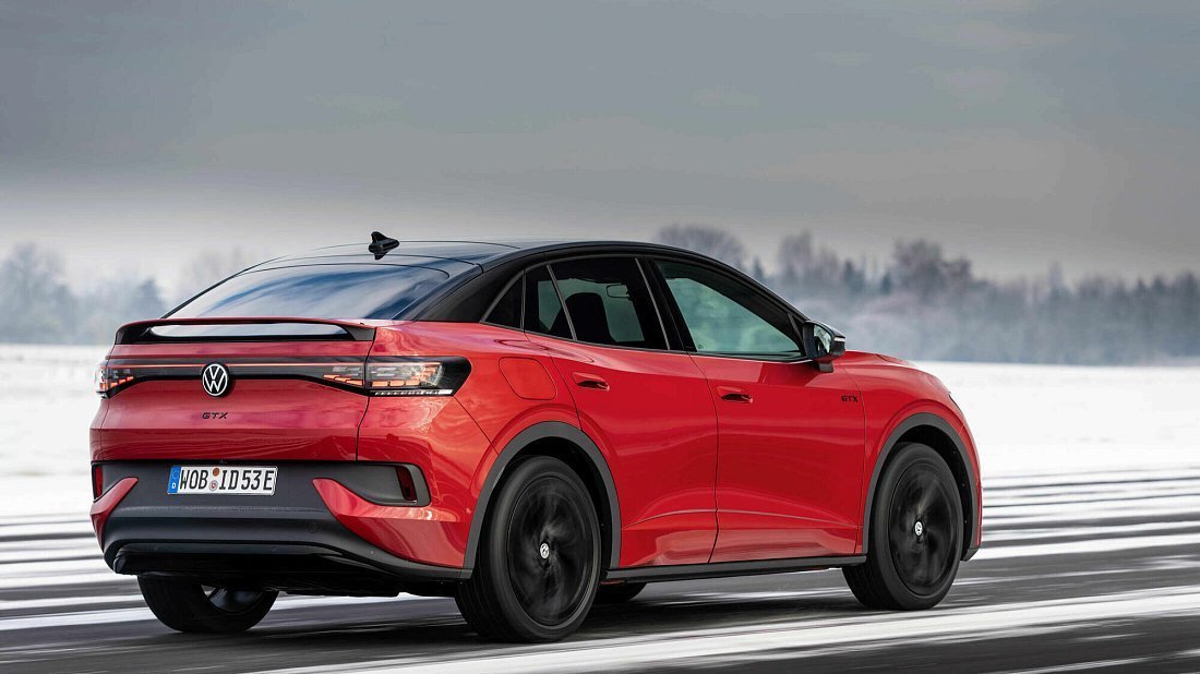 Фото Volkswagen ID.5 GTX (2023-…) задняя часть под углом