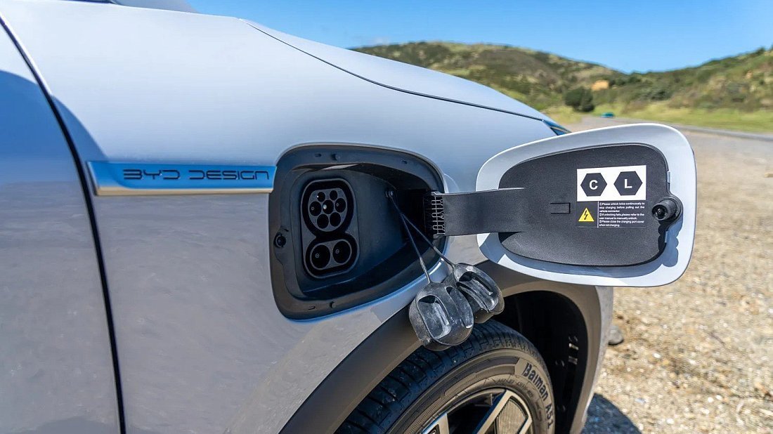 BYD Atto 3 FWD (2022-…) порт для зарядки (Европа), зарядка, разъем, штекер, коннектор