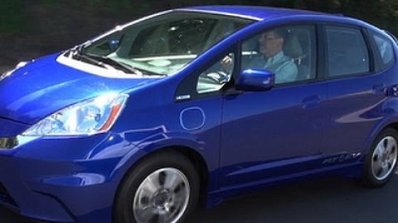 Video: Car Tech - 2013 Honda Fit EV