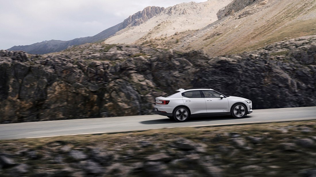 Polestar 2 Standard Range Single Motor (2024-…) вид сбоку, силуэт, двери, колеса, экстерьер