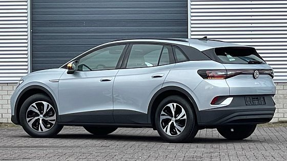 Video: Volkswagen NEW ID4 Pure 2022 in 4K Scale Silver Metal 18 inch "Falun" walk arond & detail inside