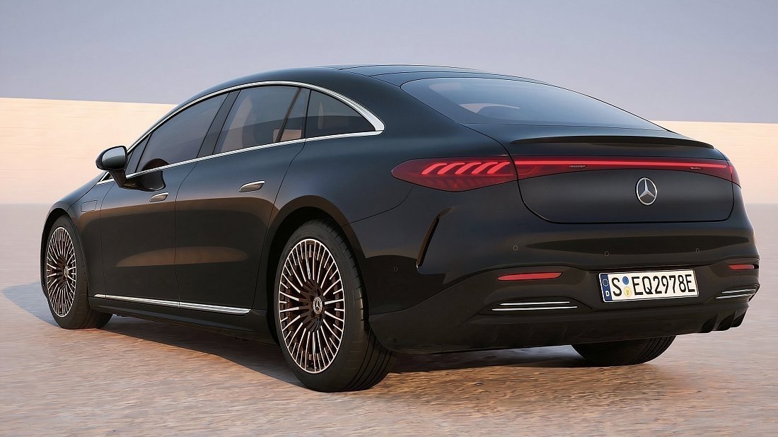 Mercedes EQS 580 4MATIC (2024-…) задняя часть в три четверти, вид в три четверти, диагональ, экстерьер