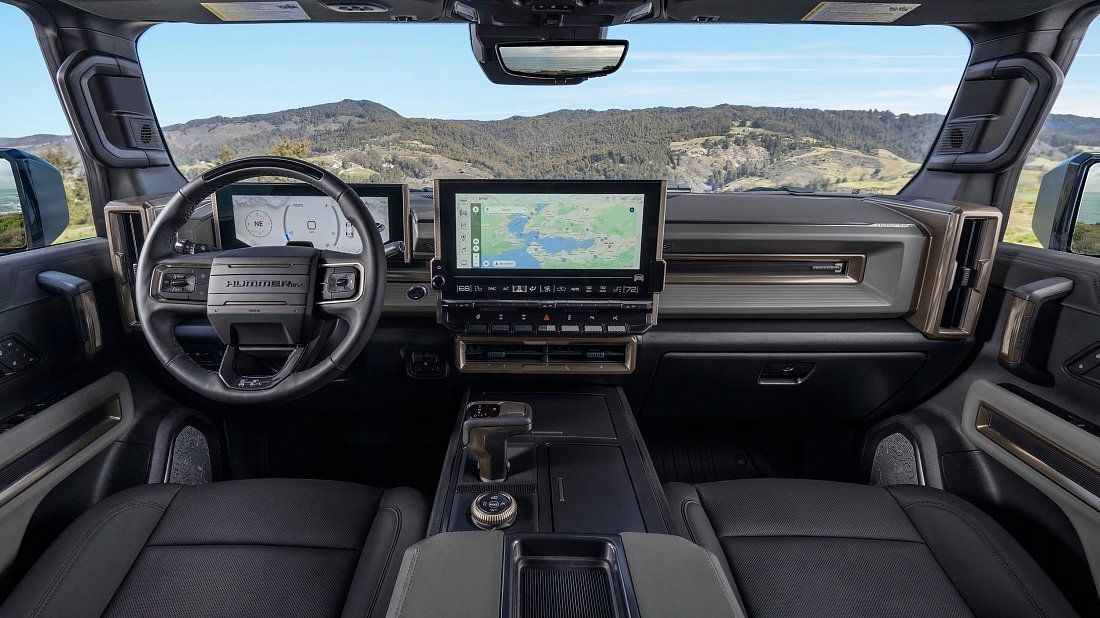 GMC Hummer EV SUV 3X (2023-…) интерьер, переднее сиденье, водительское сиденье, приборная панель, рулевое колесо, информационно-развлекательная система, кокпит