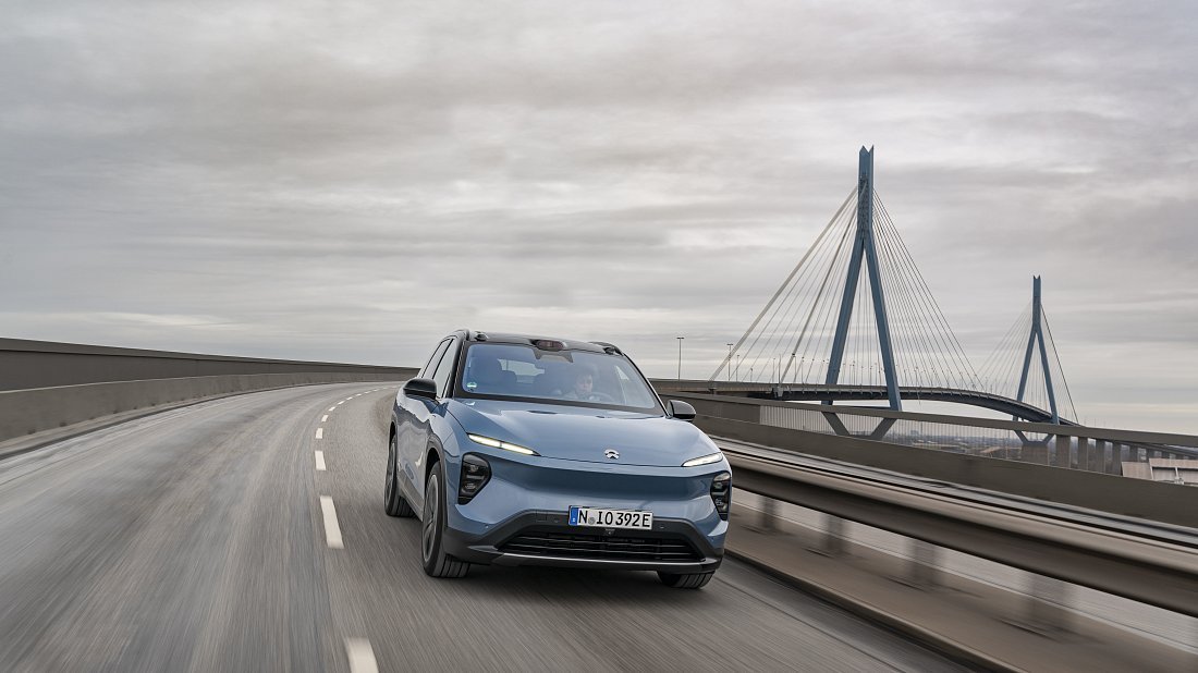 NIO EL7 Long Range (2022-…) передняя часть, решетка радиатора, фары, бампер, экстерьер