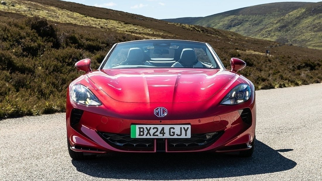 MG Cyberster GT Dual Motor (2024-...) передняя часть, решетка радиатора, фары, бампер, экстерьер