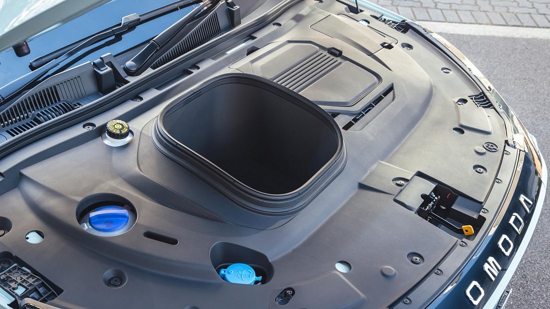 Omoda E5 (2024-...) передний багажник (frunk), под капотом, место для хранения, груз, вместимость, дополнительное пространство