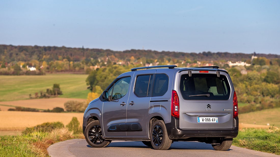 Citroën e-Berlingo M 50 kWh (2021-2024) задняя часть в три четверти, вид в три четверти, диагональ, экстерьер