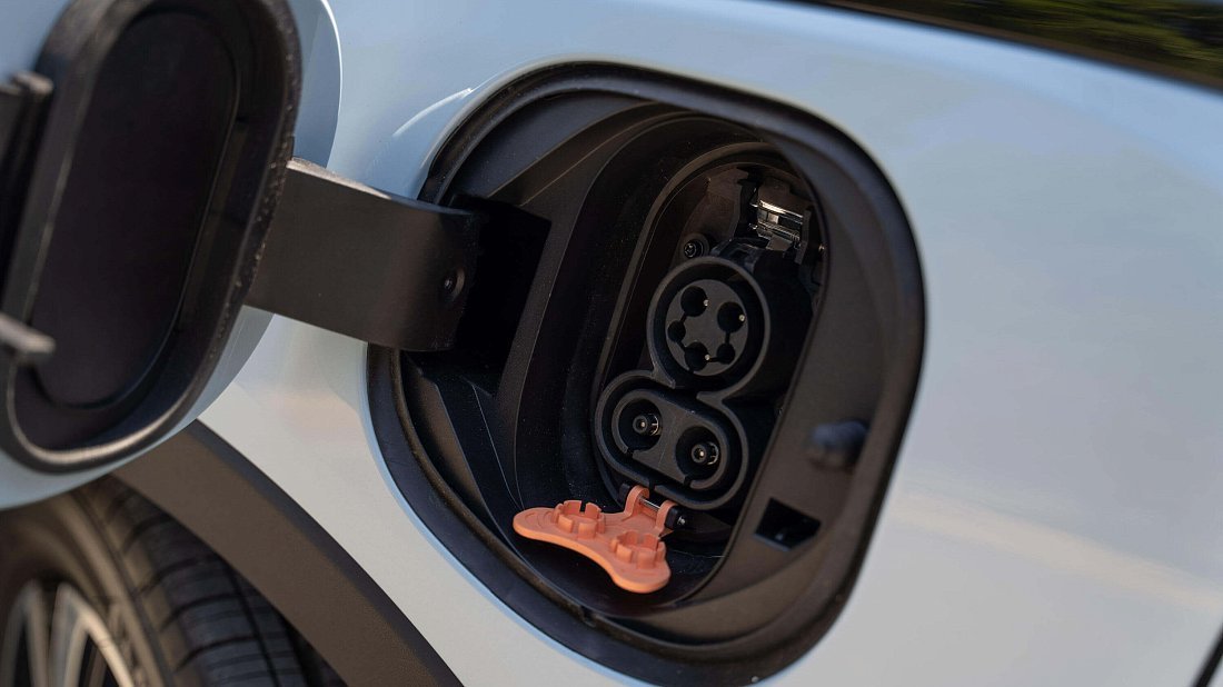 Chevrolet Bolt EUV Gen 1 (2022-2023) порт для зарядки (США), зарядка, разъем, штекер, коннектор