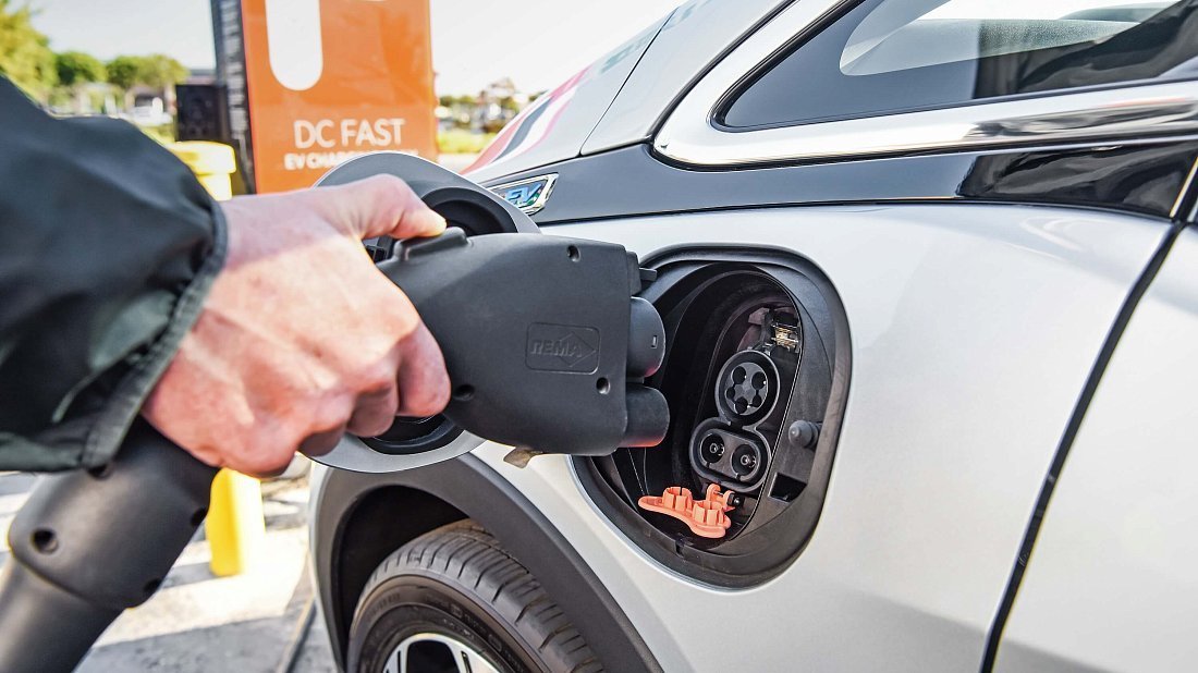 Chevrolet Bolt EV Gen 3 (2022-2023) порт для зарядки (США), зарядка, разъем, штекер, коннектор