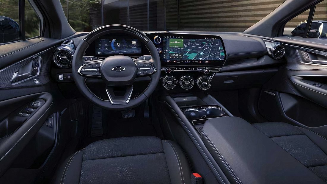 Chevrolet Blazer EV FWD (2025-…) интерьер, переднее сиденье, водительское сиденье, приборная панель, рулевое колесо, информационно-развлекательная система, кокпит