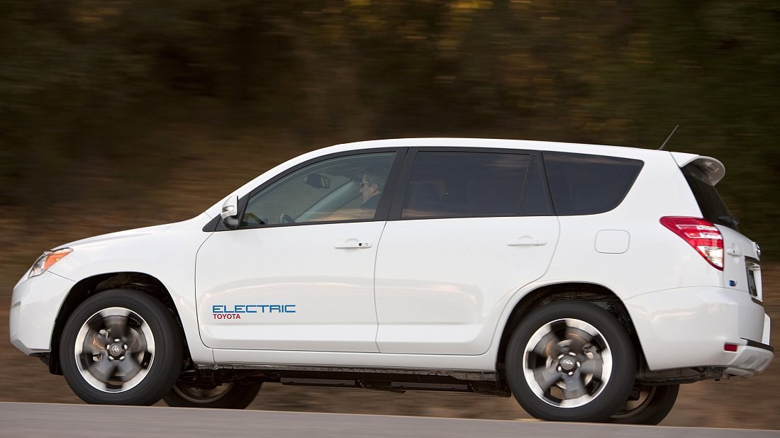 Toyota RAV4 EV Gen 2 (2012-2014) вид сбоку, силуэт, двери, колеса, экстерьер