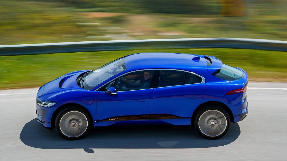 Jaguar I-Pace EV320 (2020-2024) вид сбоку, силуэт, двери, колеса, экстерьер