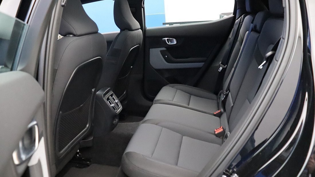 Фото Polestar 2 Long Range Single Motor (2021-2023) задние и пассажирские сиденья