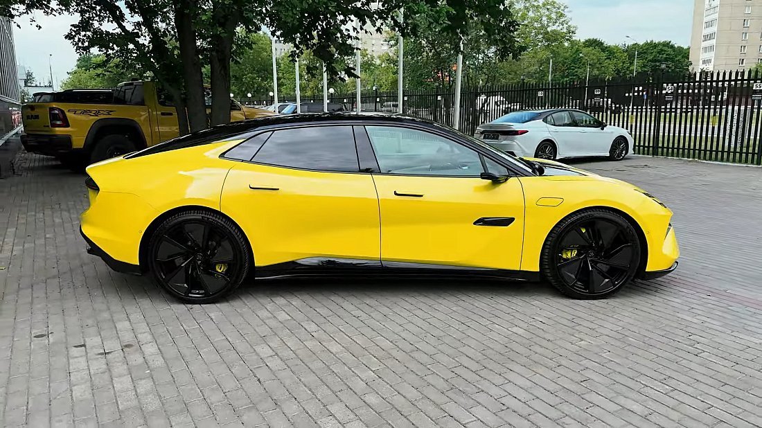 Lotus Emeya S (600 GT/GT SE/Sport SE) (2024-...) вид сбоку, силуэт, двери, колеса, экстерьер