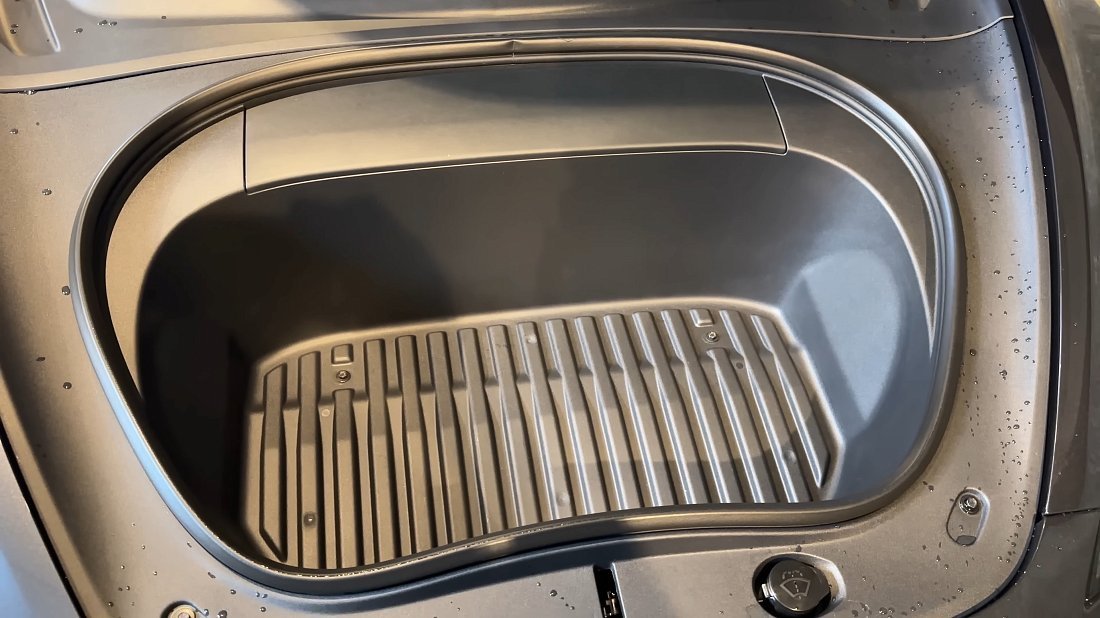 Tesla Model 3 RWD (2023-…) передний багажник (frunk), под капотом, место для хранения, груз, вместимость, дополнительное пространство