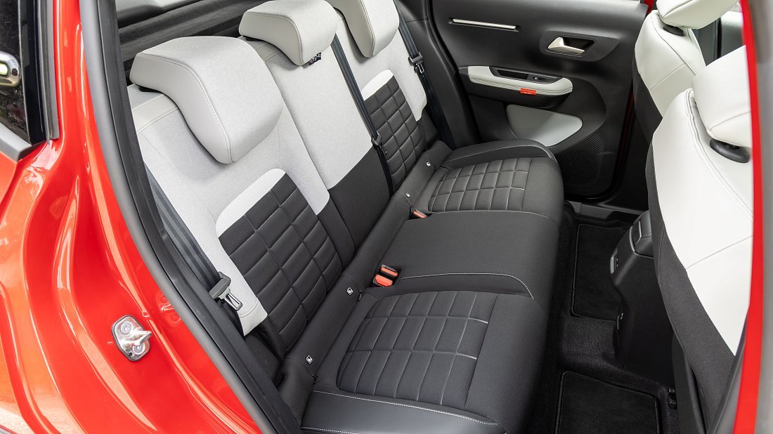 Фото Citroën e-C3 Urban Range (2025-…) задние и пассажирские сиденья