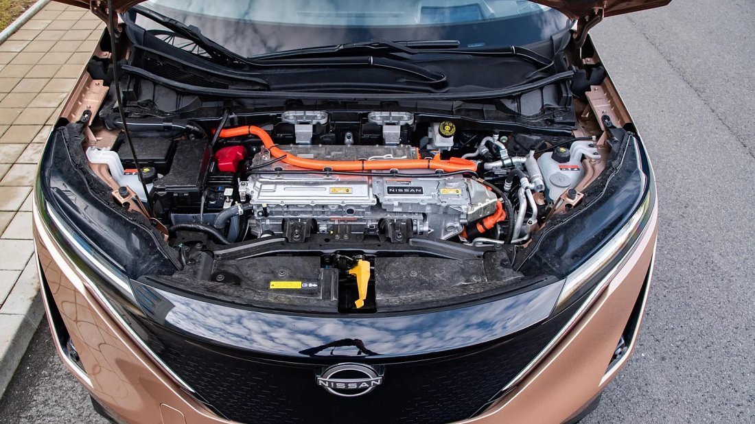 Nissan Ariya 87 kWh e-4ORCE AWD 225 kW (2021-…) передний багажник (frunk), под капотом, место для хранения, груз, вместимость, дополнительное пространство