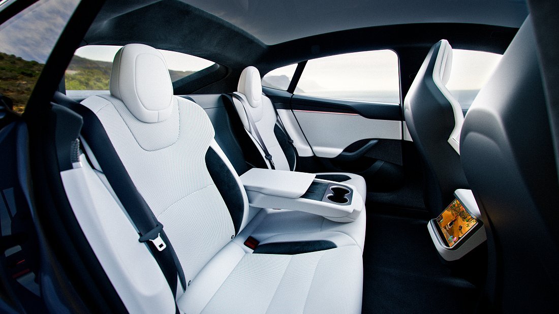 Tesla Model S Plaid (2025-…) задние сиденья, пассажирские сиденья, пространство для ног, пространство над головой, интерьер