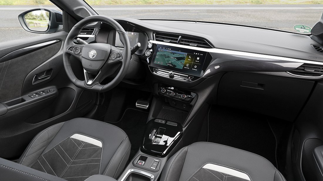 Фото Opel Corsa Electric 54 kWh (2025-…) интерьер