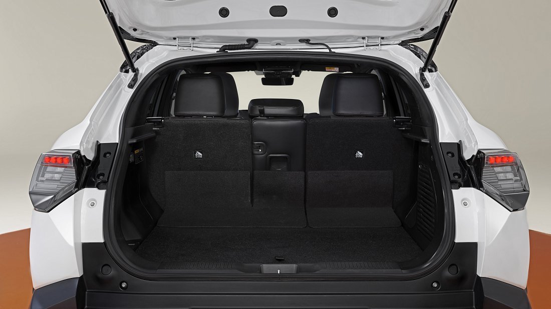 Фото Suzuki e Vitara 61 kWh FWD (2025-…) багажник