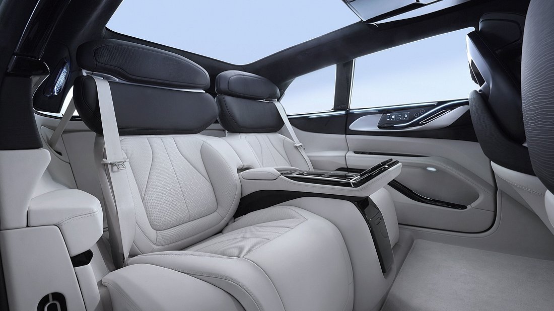 Faraday Future FF 91 2.0 Futurist Alliance (2023-…) задние сиденья, пассажирские сиденья, пространство для ног, пространство над головой, интерьер