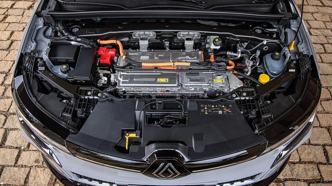 Renault Megane E-Tech EV60 130hp (2022-…) передний багажник (frunk), под капотом, место для хранения, груз, вместимость, дополнительное пространство
