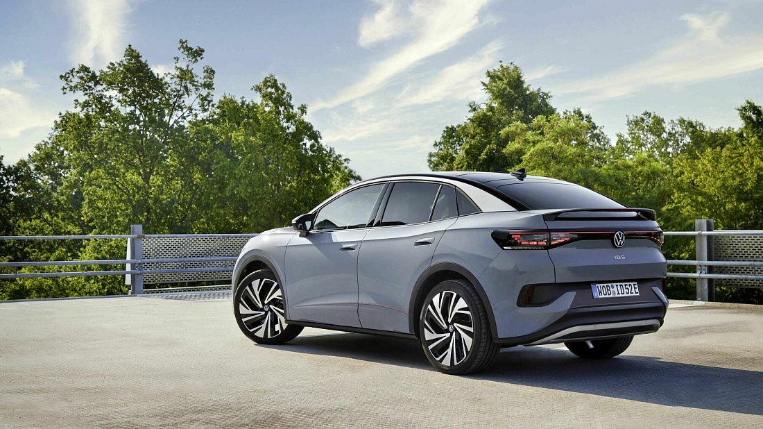 Фото Volkswagen ID.5 Pure (2024-…) задняя часть под углом