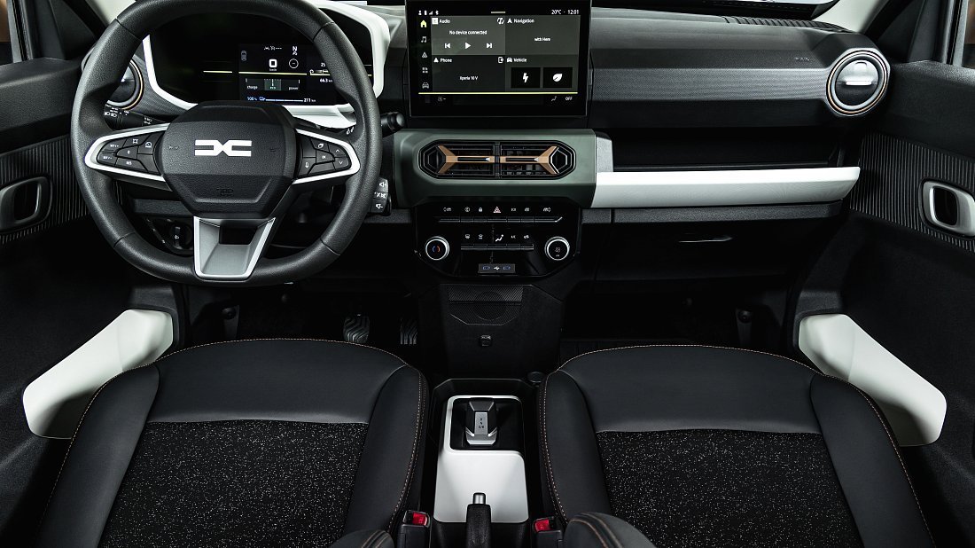 Dacia Spring Cargo Electric 65 (2024-…) интерьер, переднее сиденье, водительское сиденье, приборная панель, рулевое колесо, информационно-развлекательная система, кокпит