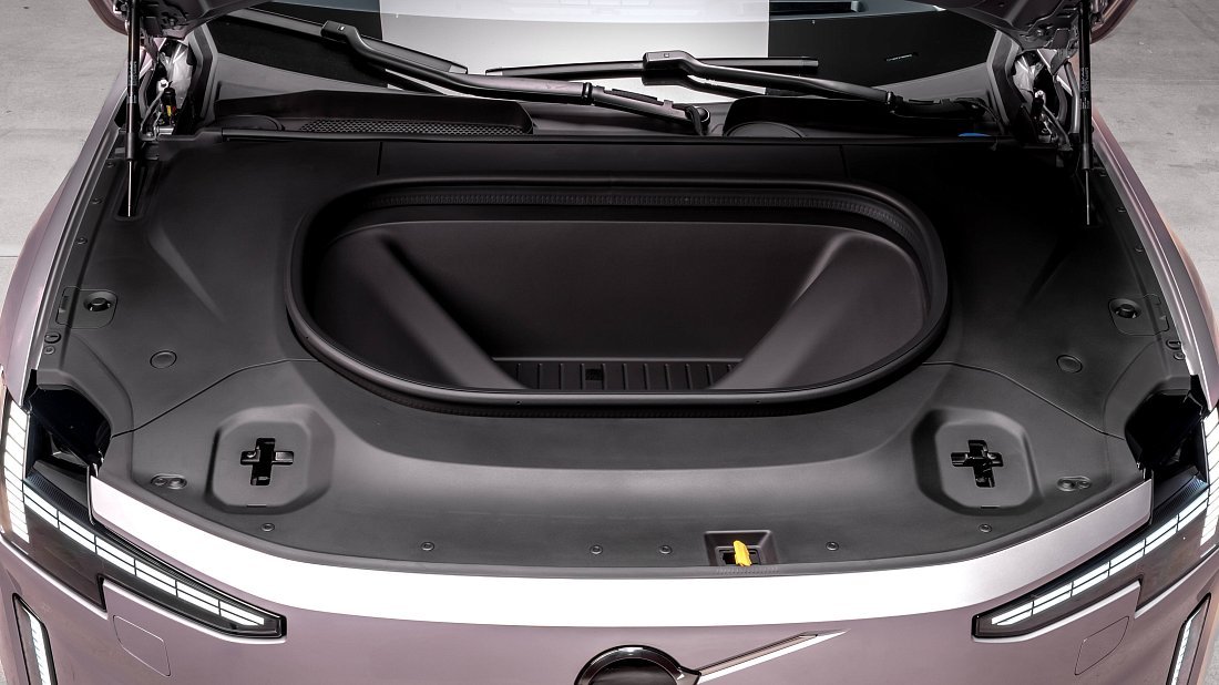 Volvo ES90 Twin Motor Performance (2025-…) передний багажник (frunk), под капотом, место для хранения, груз, вместимость, дополнительное пространство