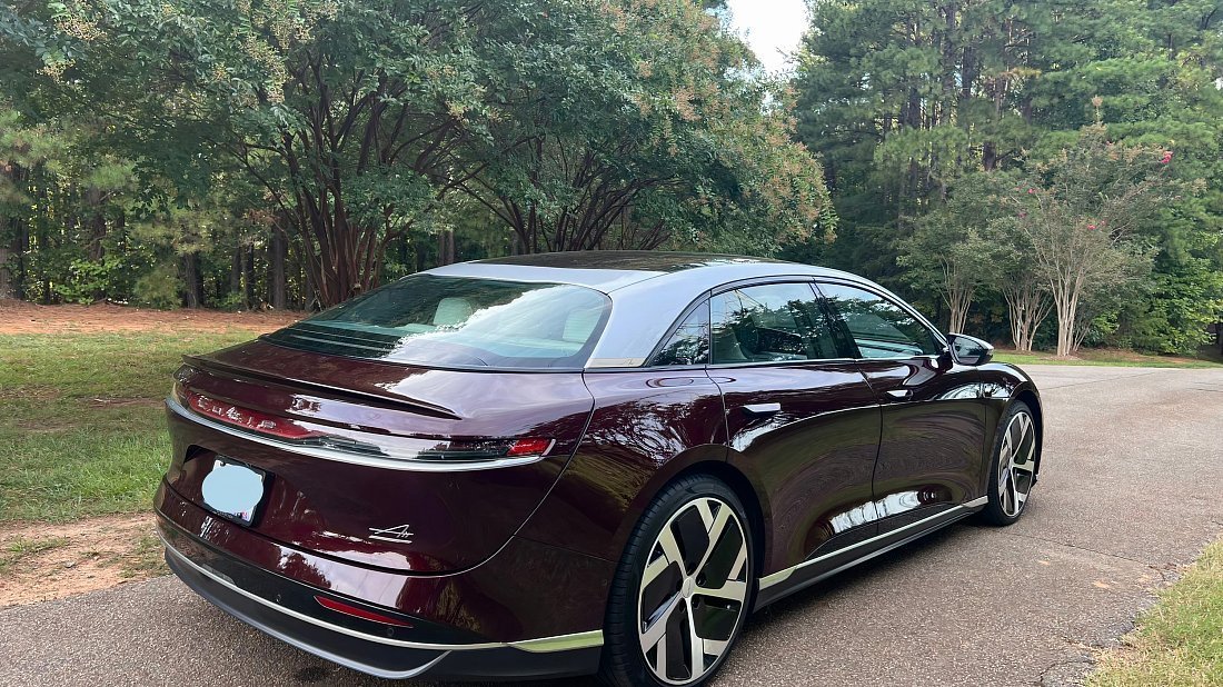 Lucid Air Dream Edition Performance (2021-2022) задняя часть в три четверти, вид в три четверти, диагональ, экстерьер